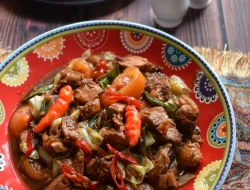 Bosan Ayam Goreng? Coba Olah Jadi Gongso Khas Semarang