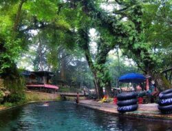 Menikmati Segarnya Mata Air Cokro Klaten