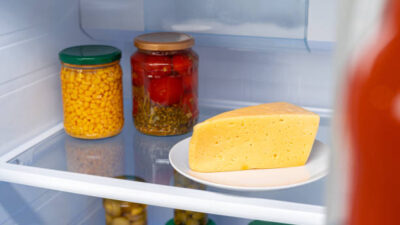 Menyimpan Makanan di dalam Freezer