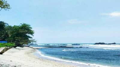 Wisata Pantai di Cilacap