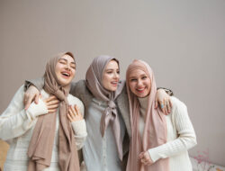 8 Jenis Hijab : Dari Square Hijab Hingga Pashmina