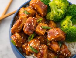 Coba 10 Resep Olahan Daging Ayam Lezat Ini, Simple!