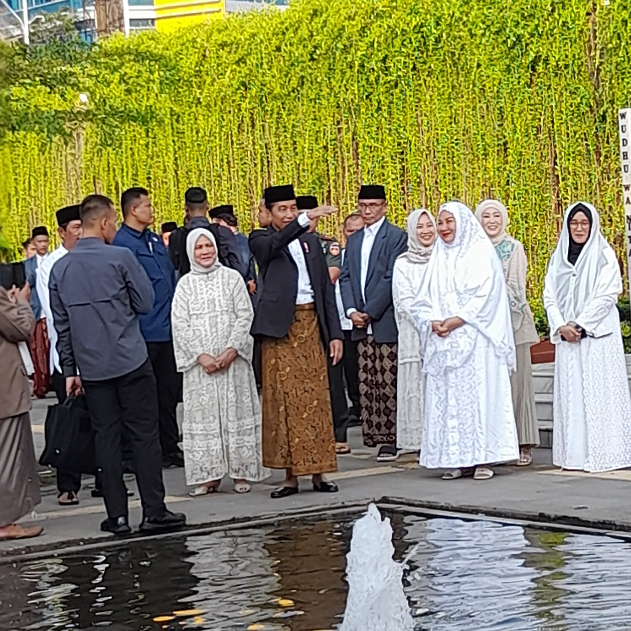 MRB Sembelih 15 Sapi, Ada Dari Presiden Jokowi