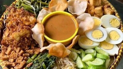 Menilik Perbedaan Menarik antara Pecel dan Lotek