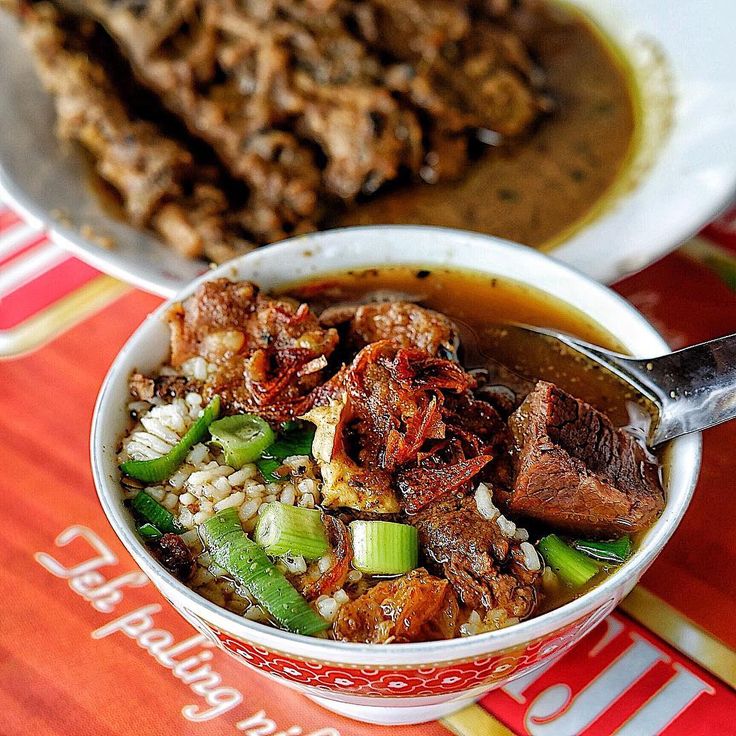 Nasi Grombyang, Sensasi Bergoyang di Setiap Suapan