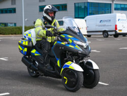 WMC300+ : Skuter Listrik Tiga Roda ‘Kembaran’ Yamaha Tricity