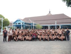 Pramuka SMA IT Nur Hidayah Selenggarakan Jelajah Keraton Solo-Jogja