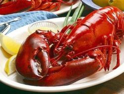 9 Makanan Khas Papua yang Unik, Ada Ulat Disate!