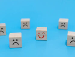 Mengenal Toxic Positivity : Berpikir Positif Punya Sisi Gelap?