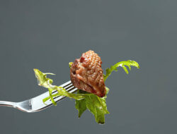 Iduladha Banyak Daging Kurban? Simak Tips Aman Konsumsinya!