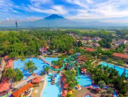 Puas Main Air di Wisata Air Owabong Purbalingga