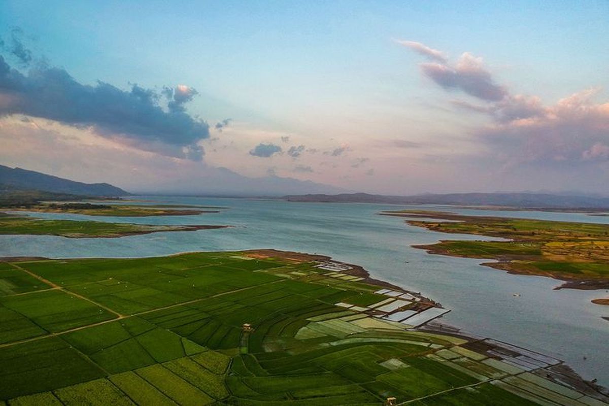 Menelusuri Asal-Usul Waduk Gajah Mungkur, Geografis hingga Mistis