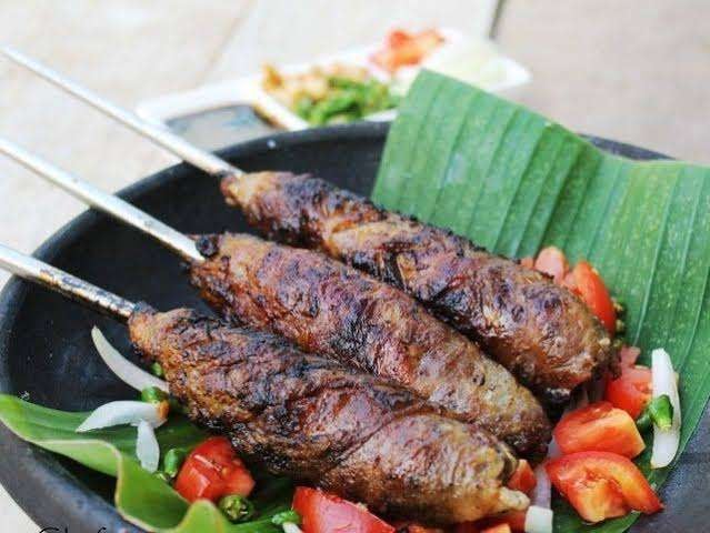 Sate Buntel Solo: Sensasi Daging Giling yang Bikin Nagih