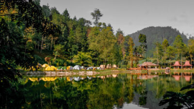 Hidden Gem Karanganyar! Keindahan Telaga Madirda yang Bikin Lupa Pulang