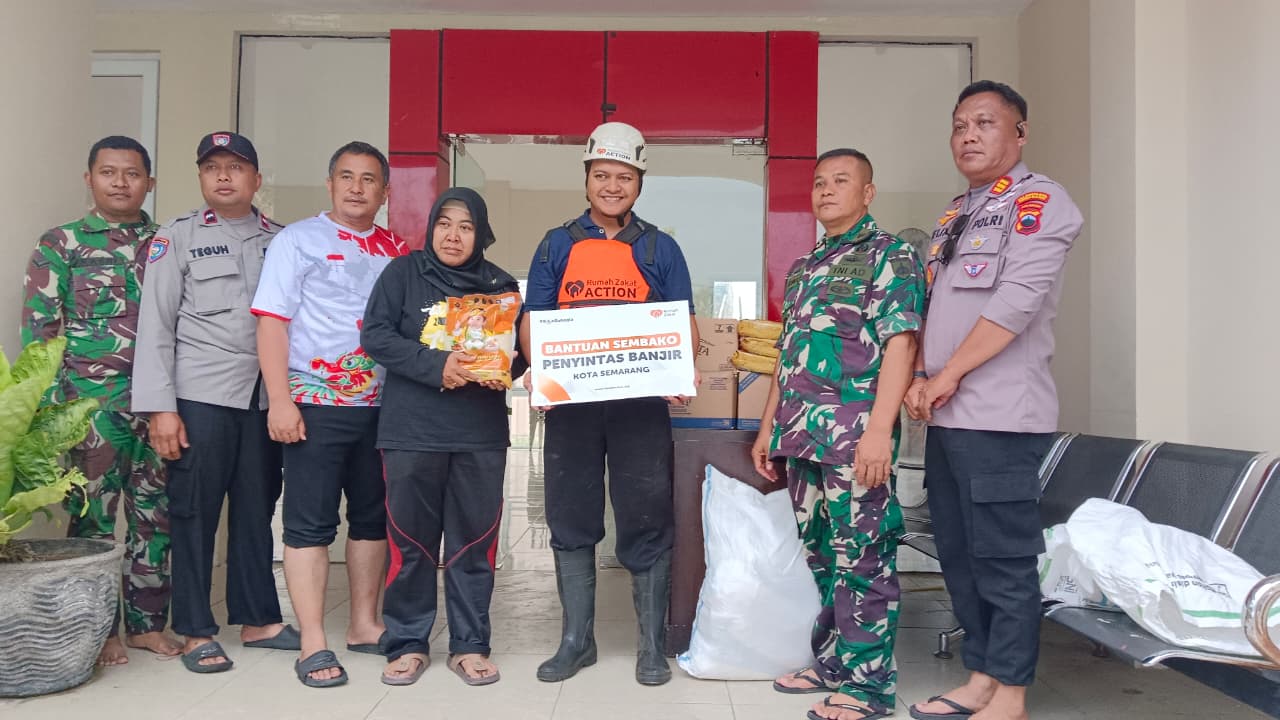 Tanggap Banjir, Rumah Zakat Salurkan Sembako