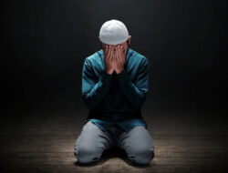 “Sabar, Nrimo, lan Tetep Eling” dalam Budaya Jawa