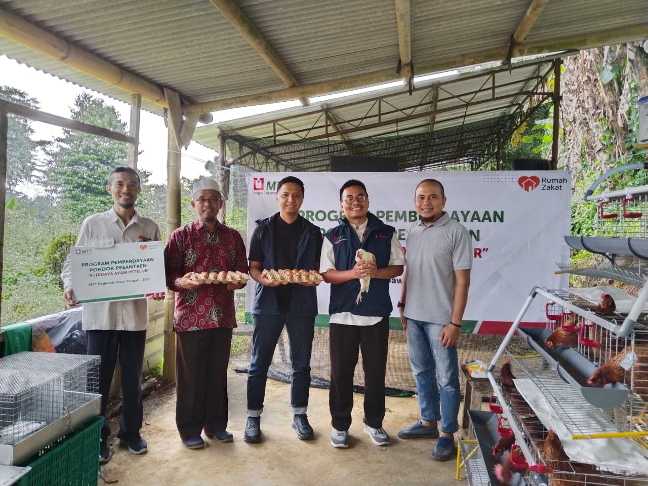 Milad ke-6, Majelis Telkomsel Taqwa Tebar Manfaat untuk Santri Kendal