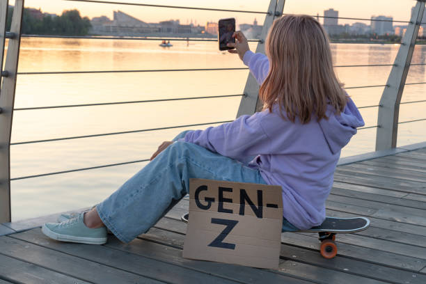 Gen Z dan Milenial: 2 Generasi Digital dengan Cara Hidup yang Berbeda