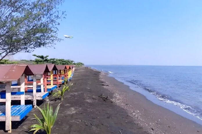 Pada periode awal, wilayah bawah Semarang masih berupa gugusan pulau-pulau karang dan endapan lumpur. Salah satunya dikenal sebagai Pulau Tirang.