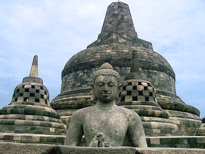 Ternyata Stupa Candi Borobudur Punya Variasi dan Makna Berbeda