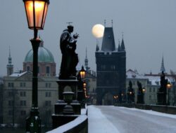 Praha Jadi Tempat Petualangan Dan Brown di The Secret of Secrets