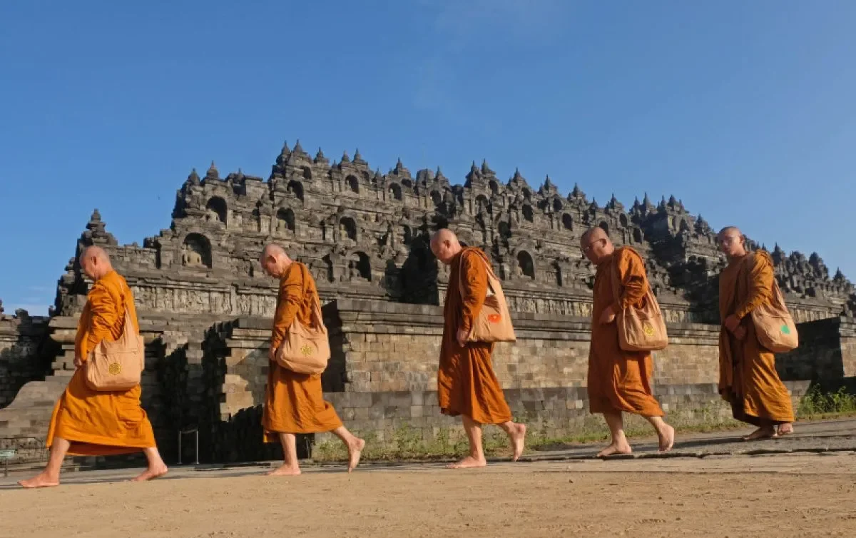 Mengenal Ritual Keagamaan di Candi Borobudur