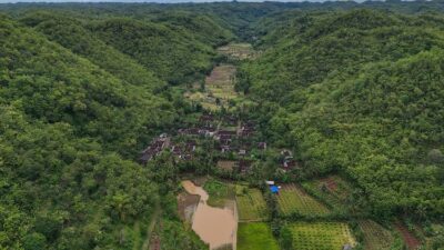 Dusun Mendak Wonogiri Sajikan Panorama Lembah Bengawan Solo Purba