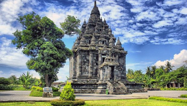 Candi Sojiwan: Hidden Gem di Area Prambanan