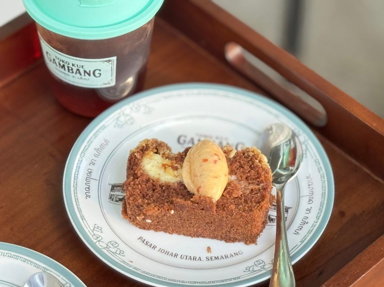 toko kue gambang