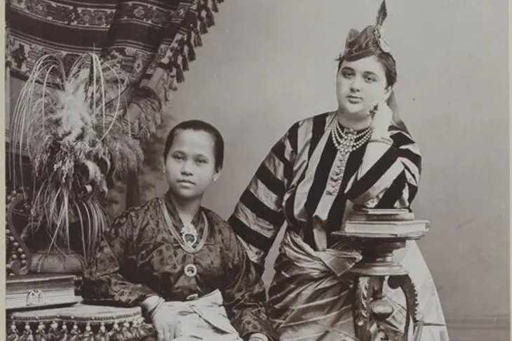 Kebaya Nyonya Belanda, Busana Lokal yang Menyatu dengan Kolonial