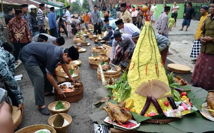 Tradisi Masyarakat Jawa Saat Idul Adha: Perayaan dan Syukur
