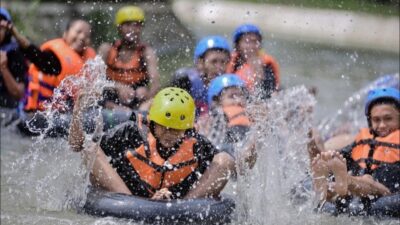 5 River Tubing di Jawa Tengah dengan View Indah