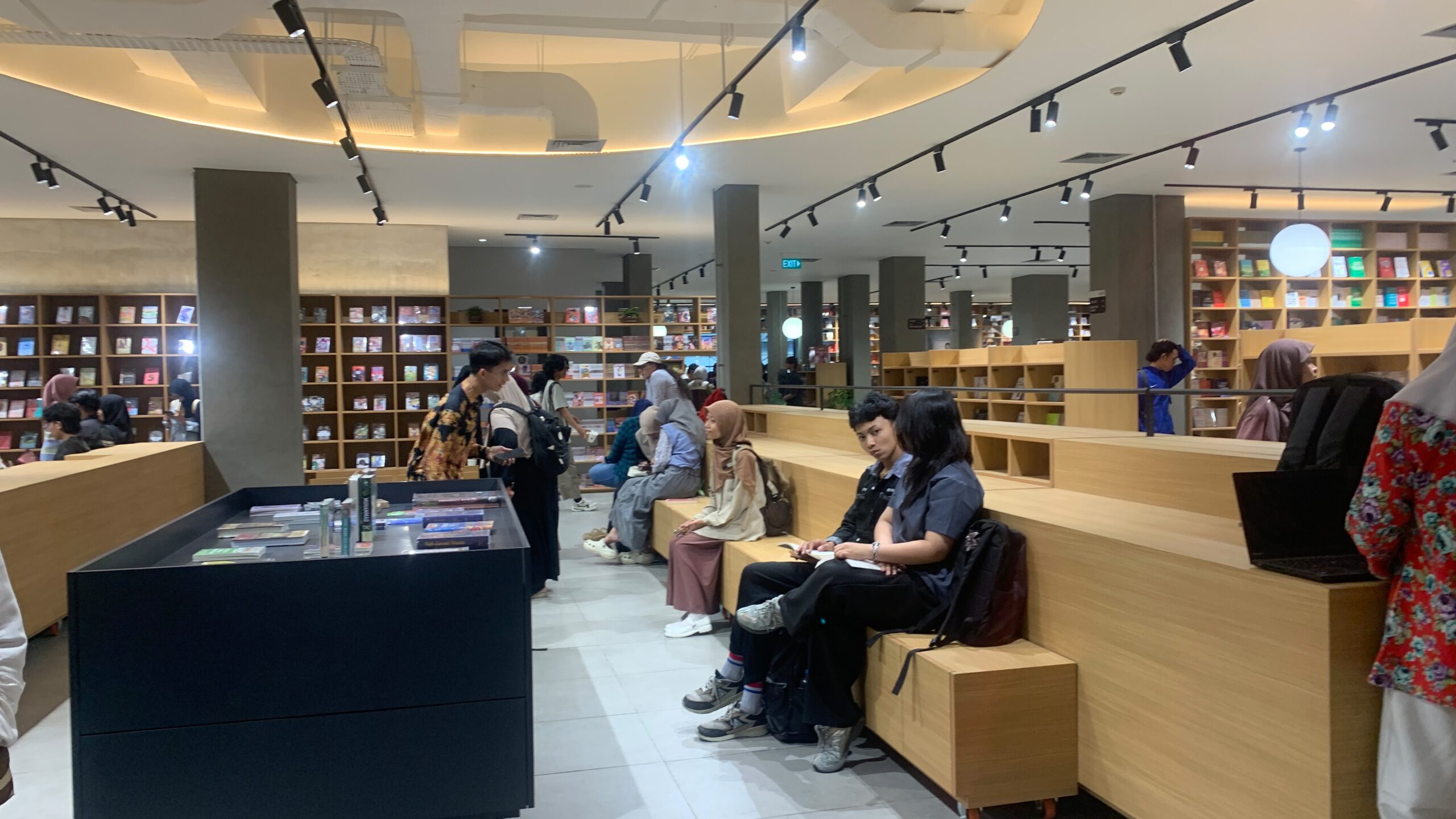 gramedia jalma semarang