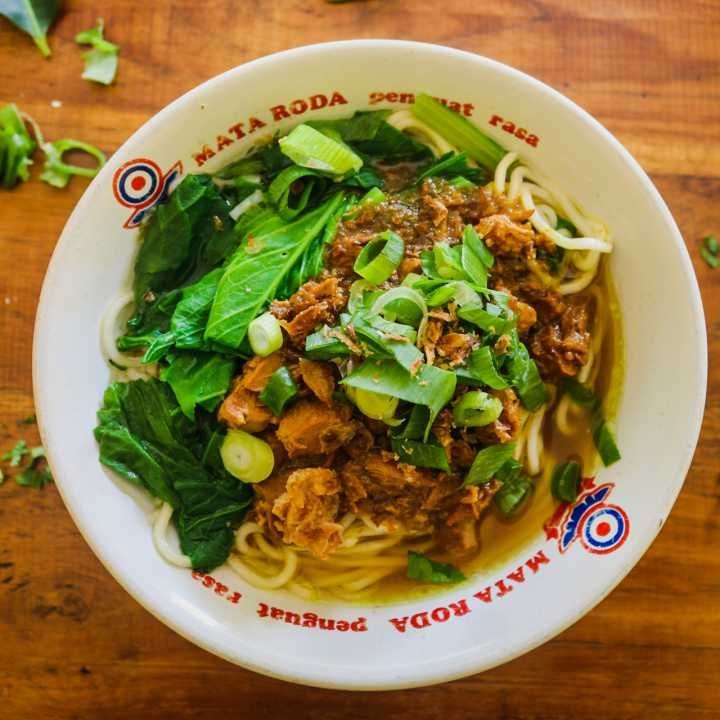 Kenapa Wonogiri Terkenal dengan Mi Ayam dan Bakso?