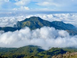 Gunung Lawu dan Warisan Mitos Prabu Brawijaya V