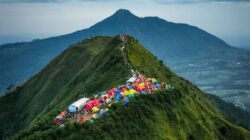 Gunung di Jawa Tengah Buat Muncak di Musim Kemarau