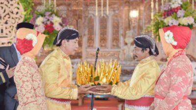 Makna Ngundhuh Mantu: Simbol Bersatunya Dua Keluarga