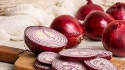 Mengapa Orang Jawa Memilih Bawang Merah untuk Kerokan Anak?