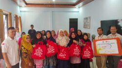 Semarak Ulang Tahun ke-29, Super Indo Salurkan 100 Paket Bingkisan Keluarga di Semarang