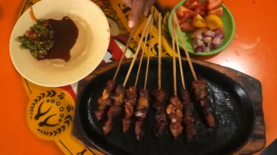 Sate Batibul, Kuliner Khas Tegal yang Banyak Diburu Wisatawan