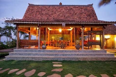 Mengenal Arsitektur Rumah Limasan Jawa yang Masih Eksis